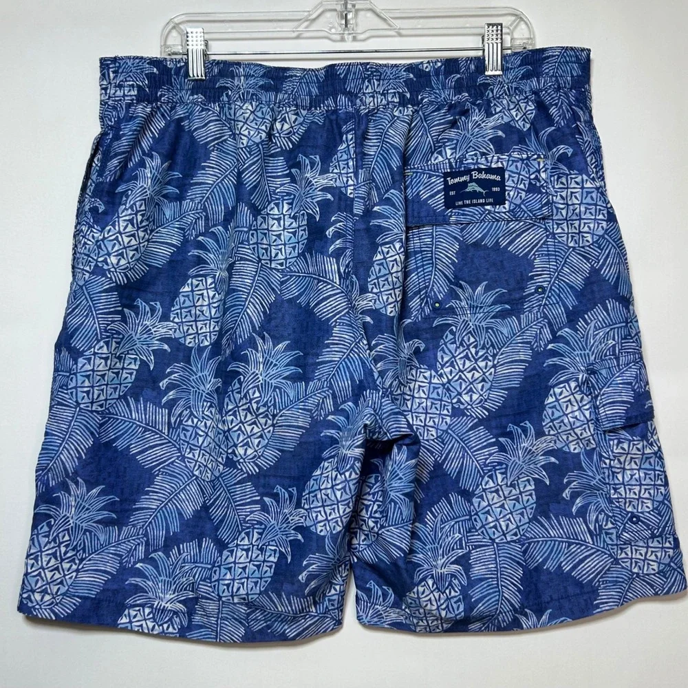 Tommy Bahama Swim Trunks Men XL Blue Pineapple Palm Print Cargo Island Life baja